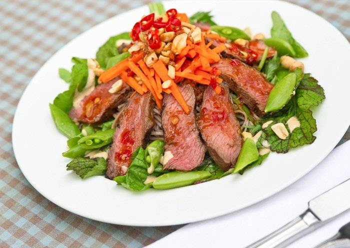 Vietnamese Salad with Steak