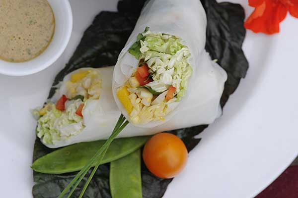 Fresh Salad Rolls With Almond-Lime Dressing