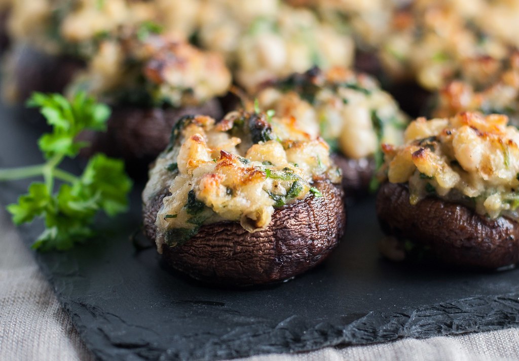 Stuffed Mushrooms with Red Wine Shallots, Cauliflower Mash, Green Beans, and Baby Greens Salad